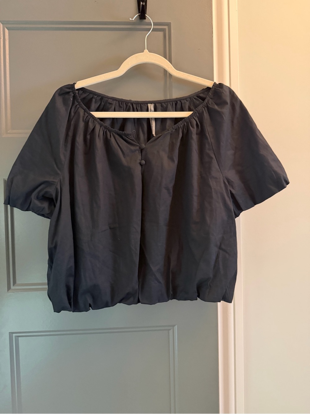 Anthropologie Classic Black Short Sleeve bubble crop blouse M